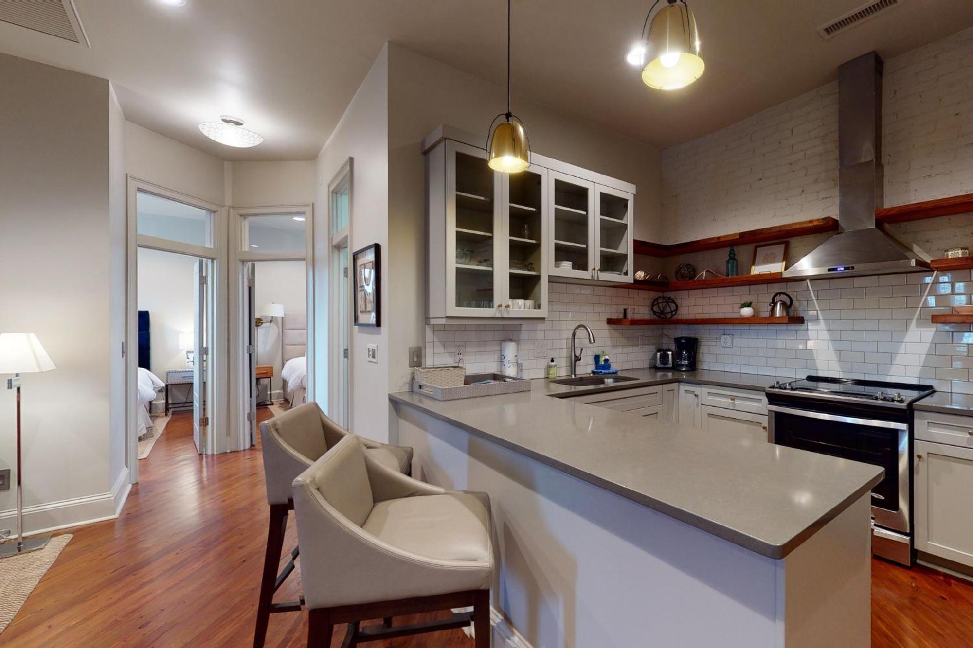 563 King Apartments Чарлстон Номер фото
