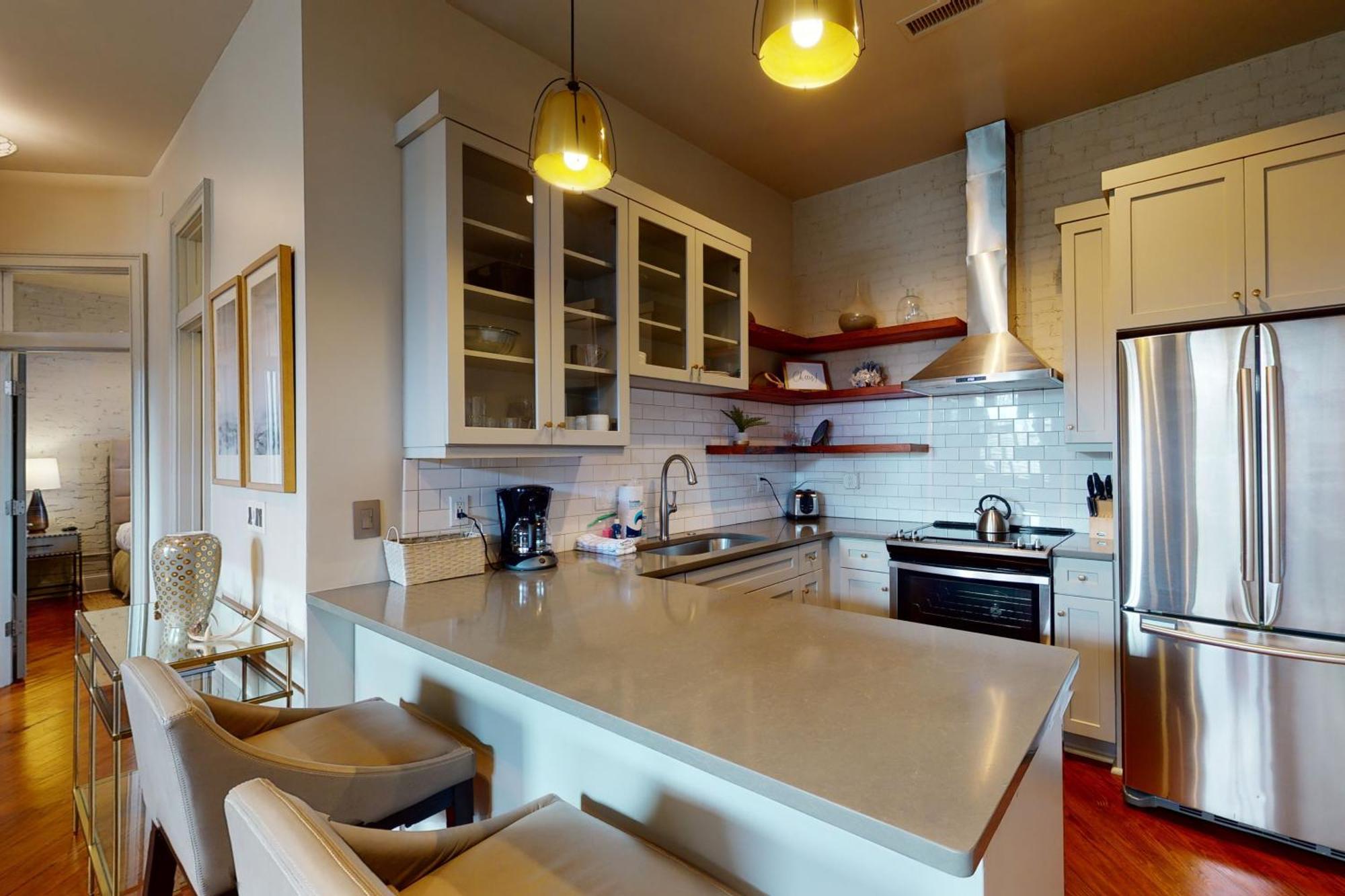 563 King Apartments Чарлстон Номер фото