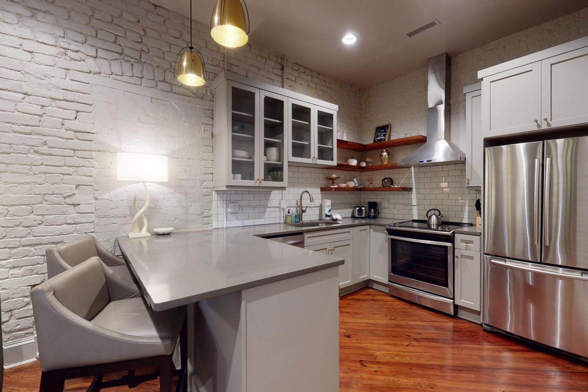 563 King Apartments Чарлстон Номер фото