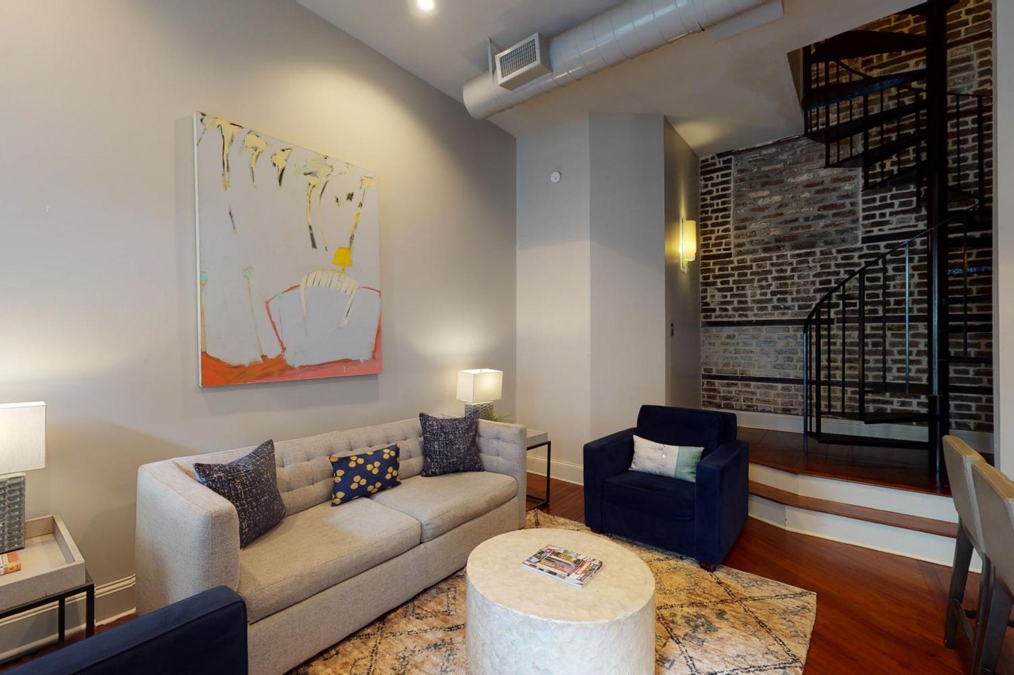 563 King Apartments Чарлстон Номер фото